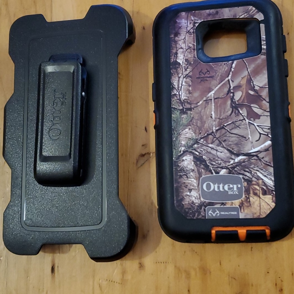 Camo Otterbox Defendor phone case galaxy s7
